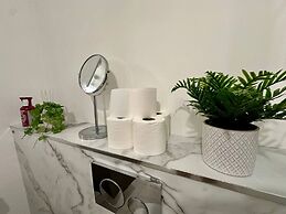 2br City Side Apartment