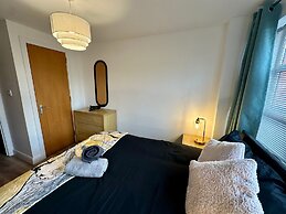 2br City Side Apartment