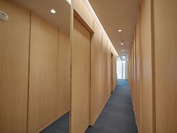 UH Suite The Gangnam