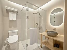 UH Suite The Gangnam