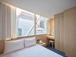 UH Suite The Gangnam