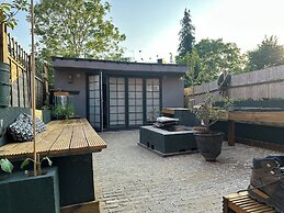 Inviting 1-bed Studio in London