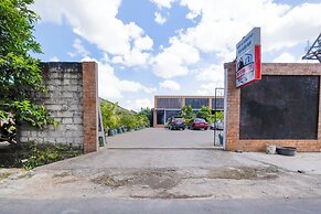 Hotel O Prambanan Near Prambanan Temple