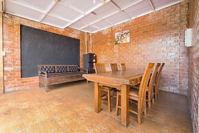 Hotel O Prambanan Near Prambanan Temple