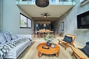 PH con Piscina Privada-Sunset & Selva by BT Homes