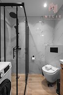 Arama Nilie Hospitality MGMT