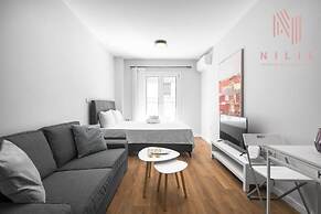 Arama Nilie Hospitality MGMT