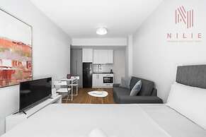 Arama Nilie Hospitality MGMT