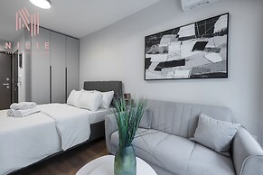 Arama Nilie Hospitality MGMT