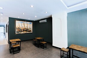 Hotel O Genteng Near Genteng Market Formerly Uno Hotel