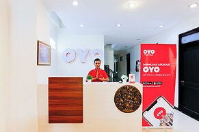 Hotel O Genteng Near Genteng Market Formerly Uno Hotel