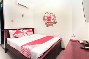 Hotel O Genteng Near Genteng Market Formerly Uno Hotel