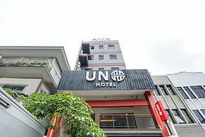 Hotel O Genteng Near Genteng Market Formerly Uno Hotel