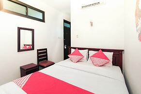 Hotel O Genteng Near Genteng Market Formerly Uno Hotel