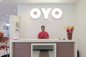 Hotel O Genteng Near Genteng Market Formerly Uno Hotel