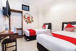 Hotel O Genteng Near Genteng Market Formerly Uno Hotel