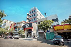 Hotel O Genteng Near Genteng Market Formerly Uno Hotel