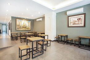 Hotel O Genteng Near Genteng Market Formerly Uno Hotel