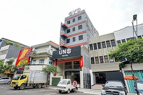 Hotel O Genteng Near Genteng Market Formerly Uno Hotel