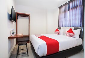 Hotel O Genteng Near Genteng Market Formerly Uno Hotel