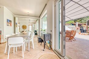 Villa Luce del Sol with Pool - L