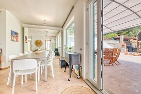 Villa Luce del Sol with Pool - L