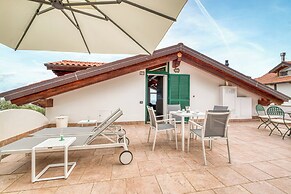Villa Luce del Sol with Pool - L