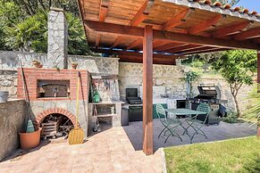 Villa Luce del Sol with Pool - L