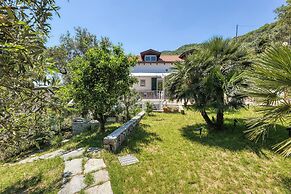 Villa Luce del Sol with Pool - L