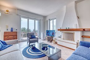 Villa Luce del Sol with Pool - L