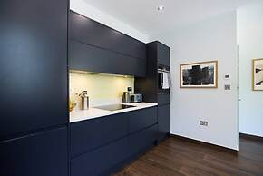 The Putney Hideaway - Modern and Elegant 3bdr Flat With Patio