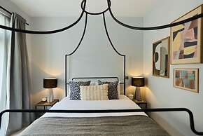 The Putney Hideaway - Modern and Elegant 3bdr Flat With Patio