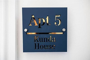 Kunda House JQ- Apt 5