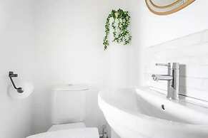 Kunda House JQ- Apt 5