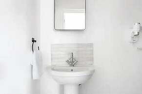 Kunda House JQ- Apt 5