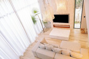 DosSantas Wellness & Jungle by BT Homes