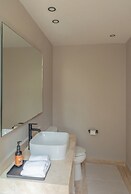 DosSantas Wellness & Jungle by BT Homes