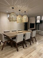 DosSantas Wellness & Jungle by BT Homes