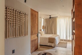 DosSantas Wellness & Jungle by BT Homes
