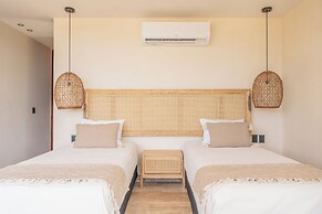 DosSantas Wellness & Jungle by BT Homes