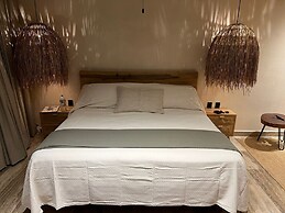 DosSantas Wellness & Jungle by BT Homes