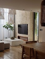 DosSantas Wellness & Jungle by BT Homes