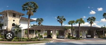 DosSantas Wellness & Jungle by BT Homes