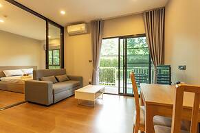 Gym Sauna Beach Everything walking by