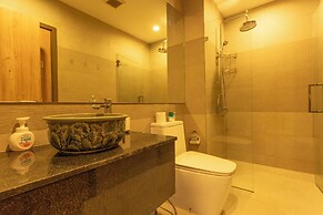 Gym Sauna Beach Everything walking by