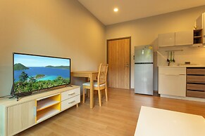 Gym Sauna Beach Everything walking by