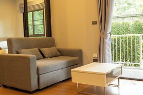 Gym Sauna Beach Everything walking by