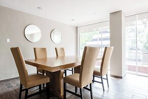 Modern Flat by Polanco Balcony Pet Friendly