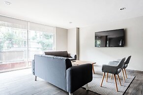 Modern Flat by Polanco Balcony Pet Friendly