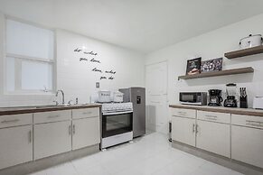 3BR Polanco Condo -elevator -parking-washer/dryer